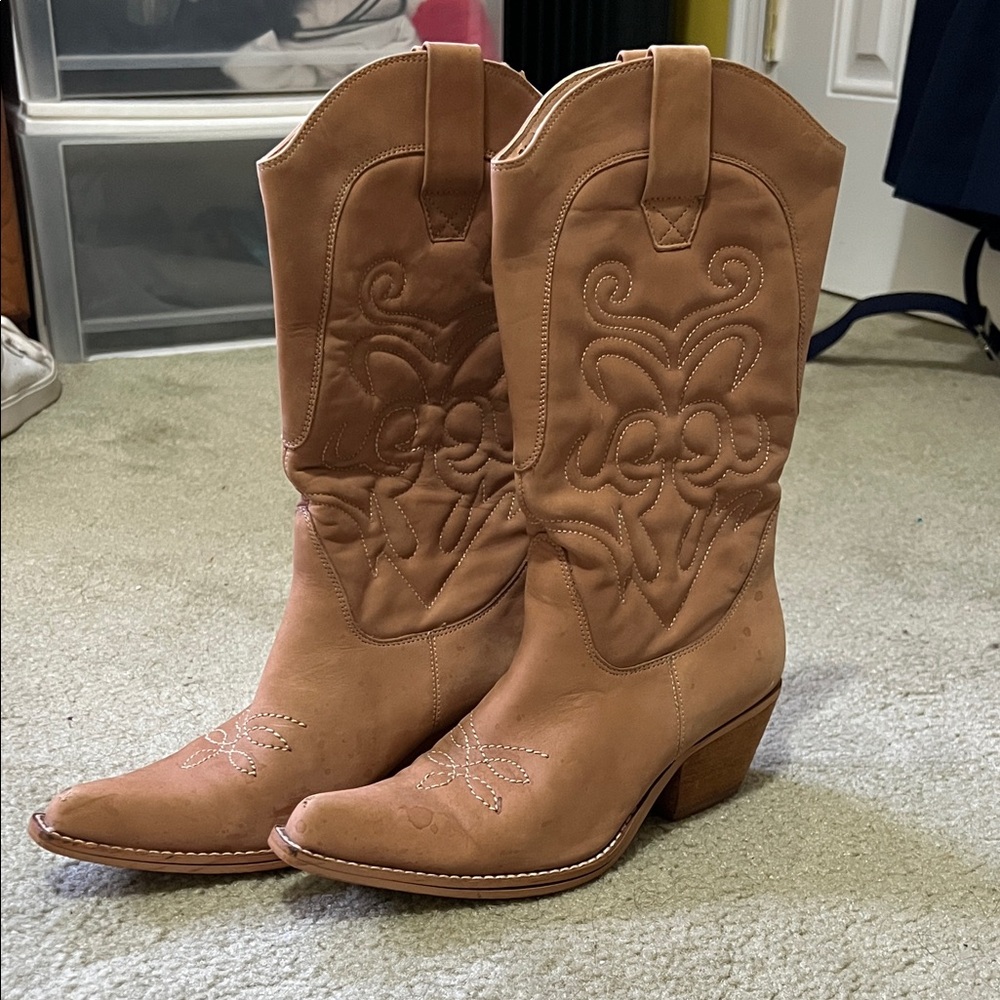 Tan Western Cowboy Boots
